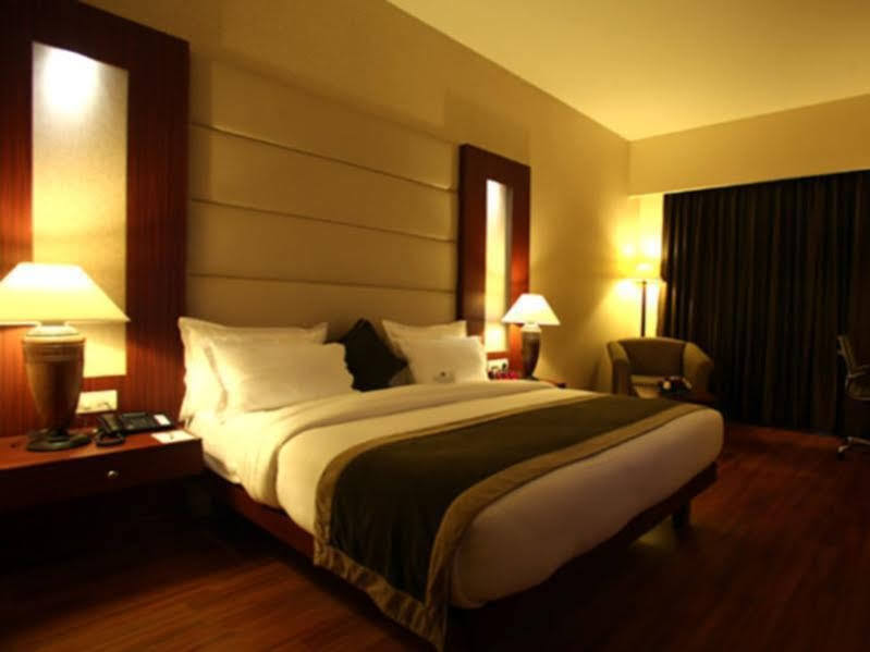 Continent Nakodar Hotel & Resorts Kültér fotó